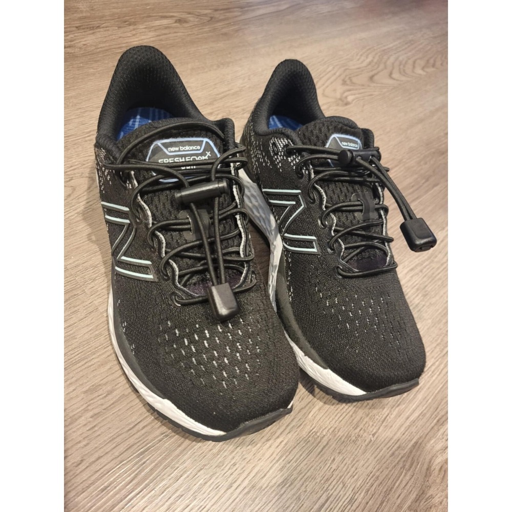 New Balance Women's W880e11 Black Running Shoes Size 6 B Sneakers